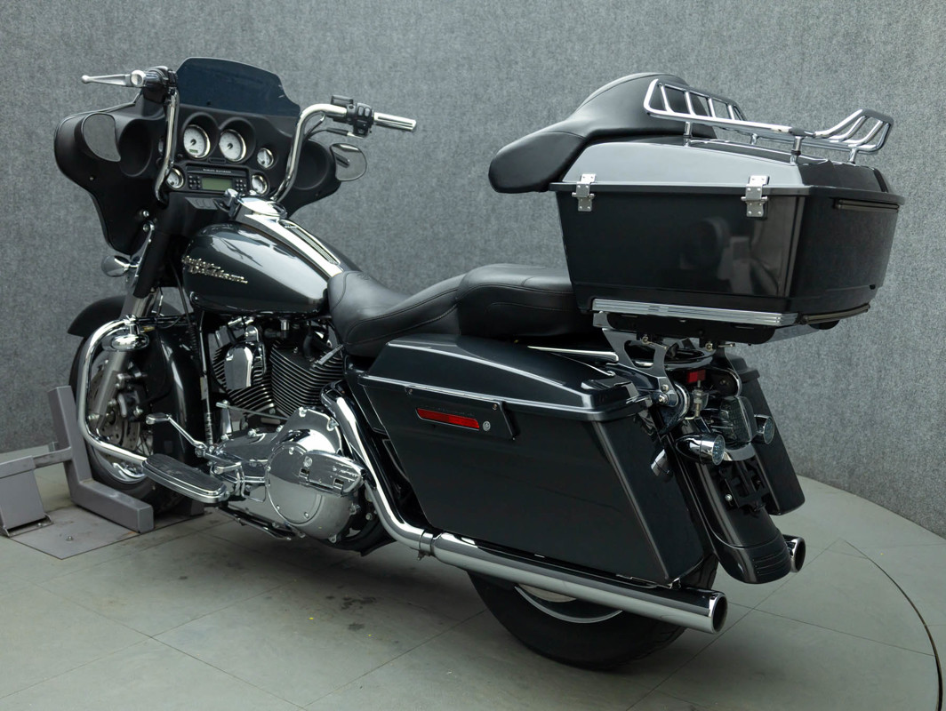 Street Glide®