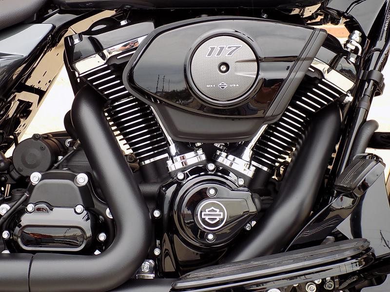 Street Glide®