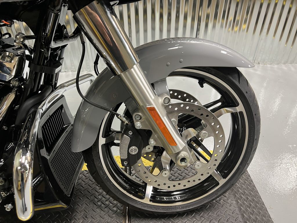 Road Glide®