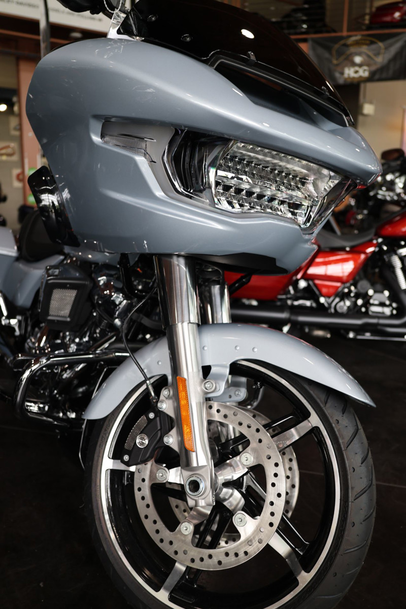 Road Glide®