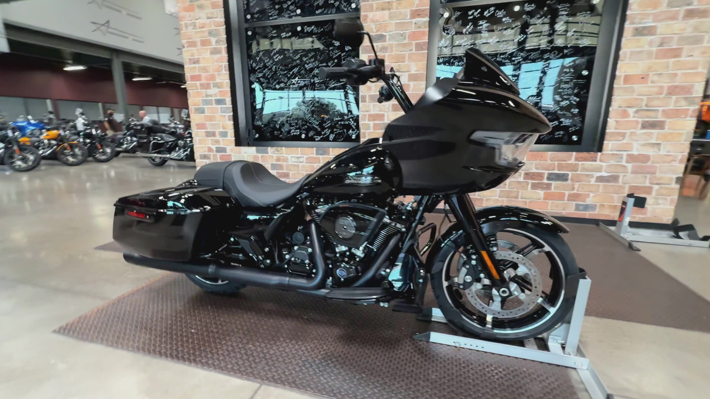 Road Glide®