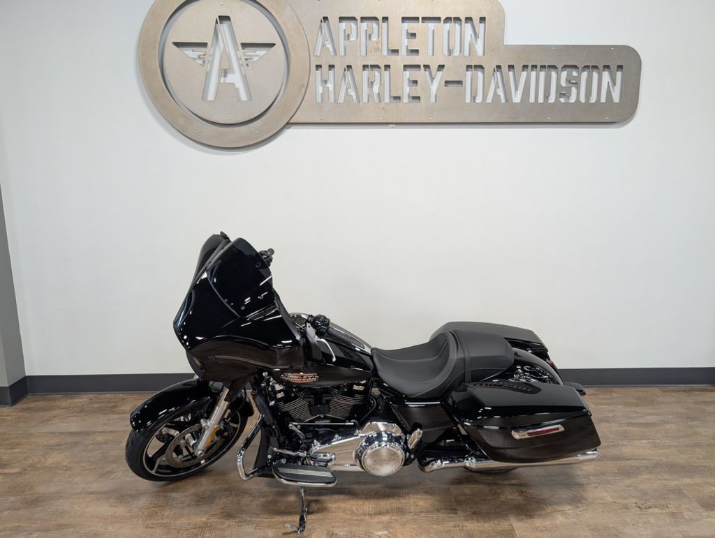 Street Glide®