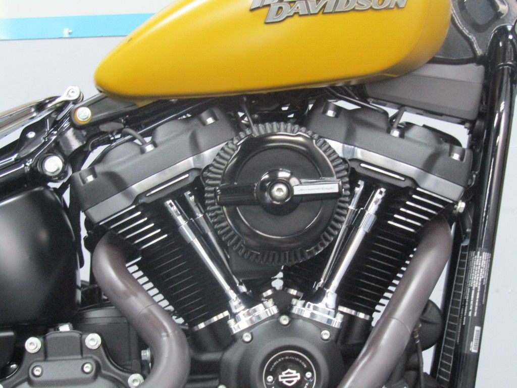 Softail® Street Bob®