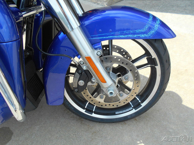 Street Glide®