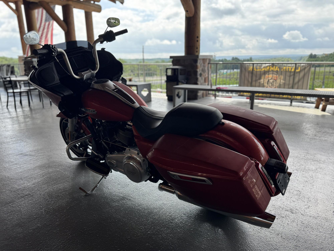 Road Glide®