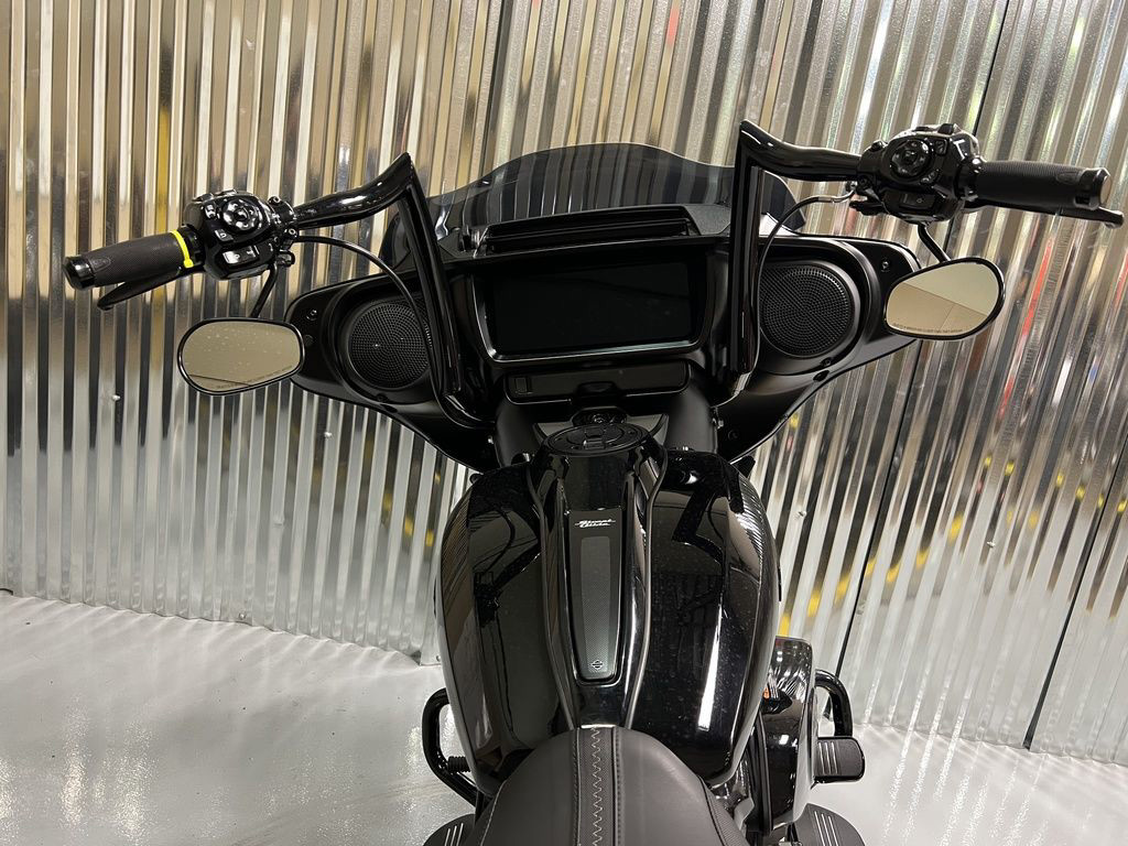 Street Glide®