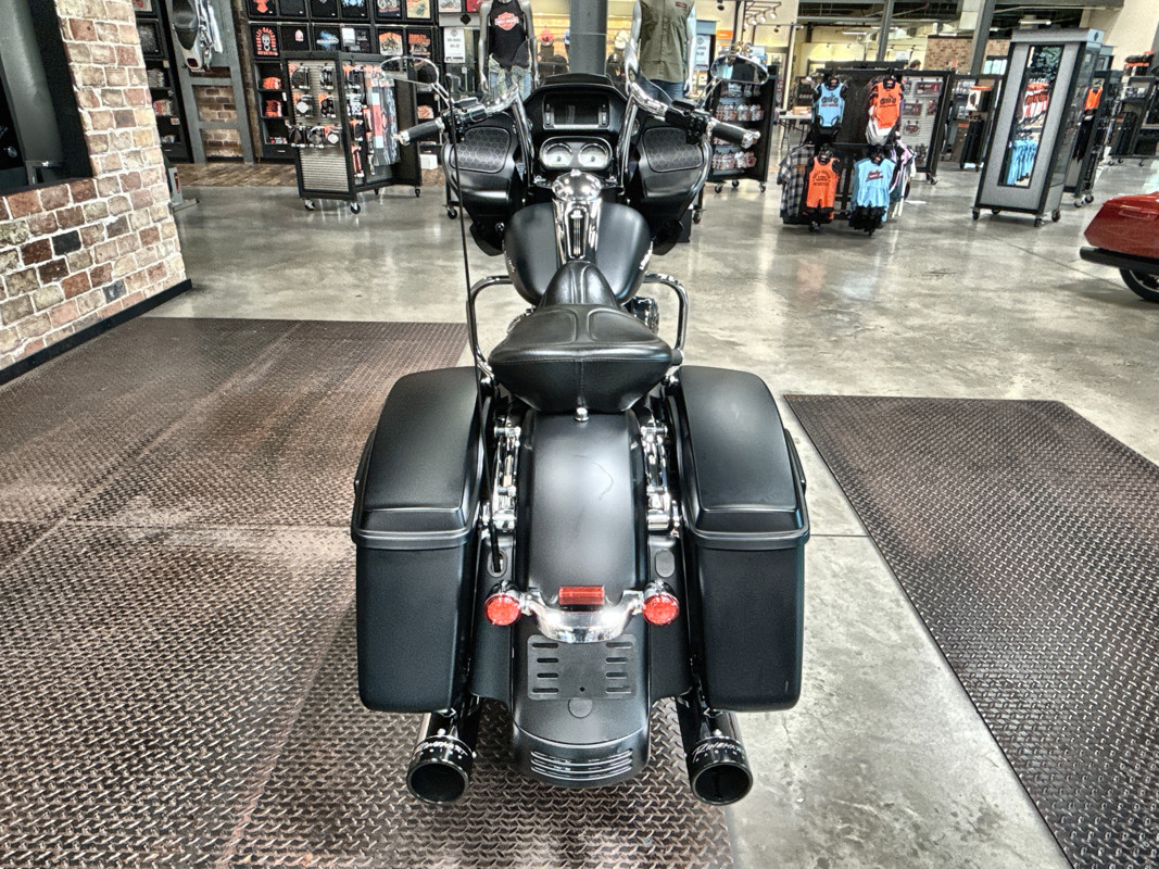 Road Glide®