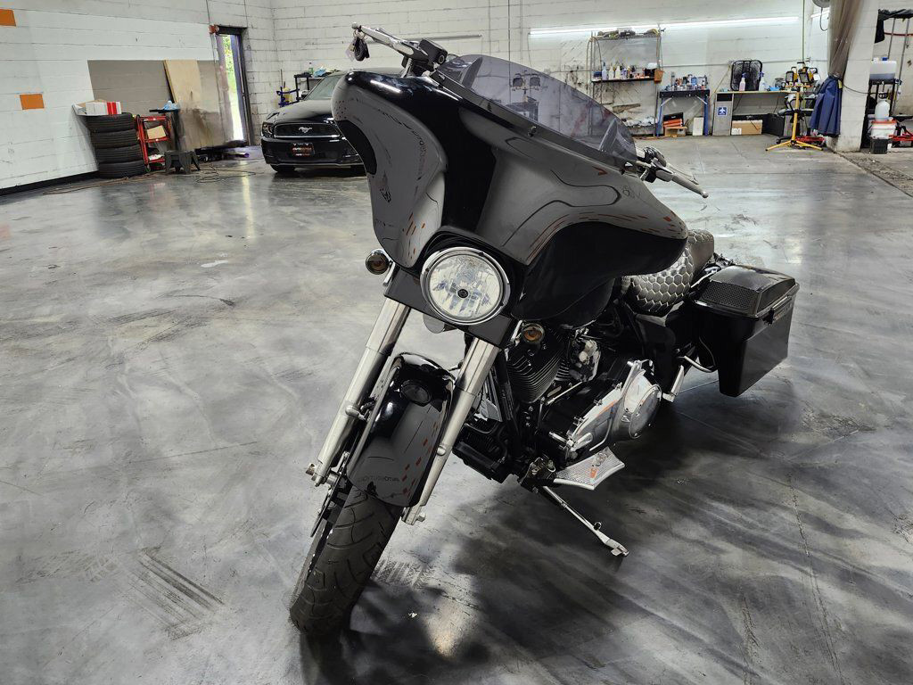 Street Glide®