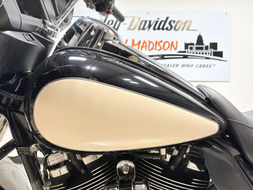 Electra Glide® Police