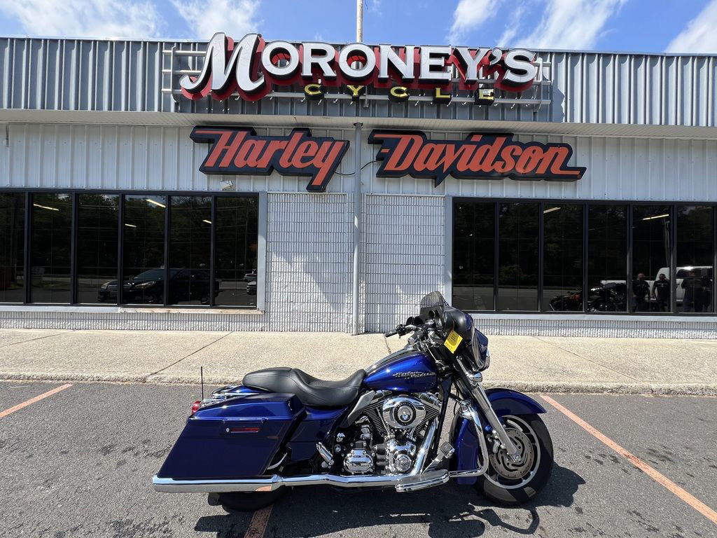 Street Glide®