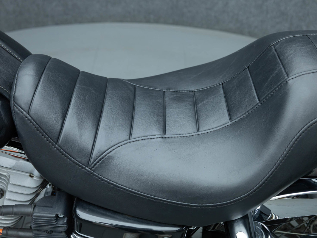 Dyna® Super Glide® Custom