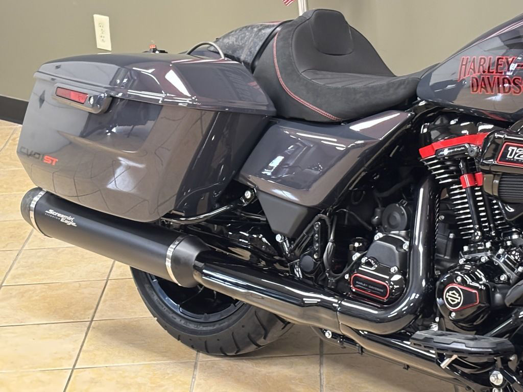 CVO® Street Glide® ST