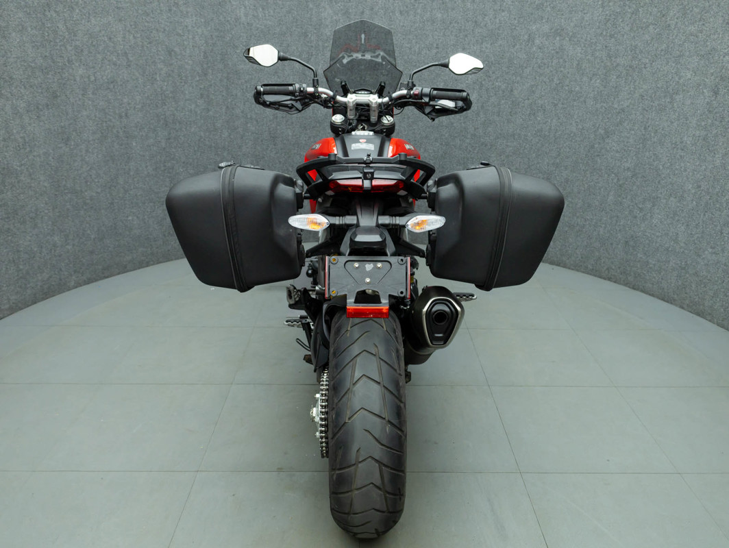 Hyperstrada 939