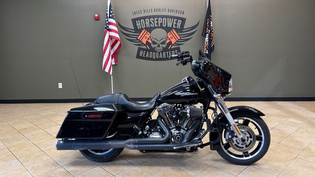 Street Glide®