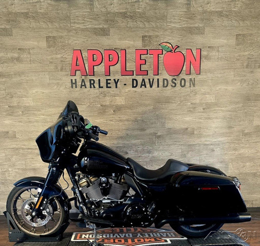Street Glide® ST