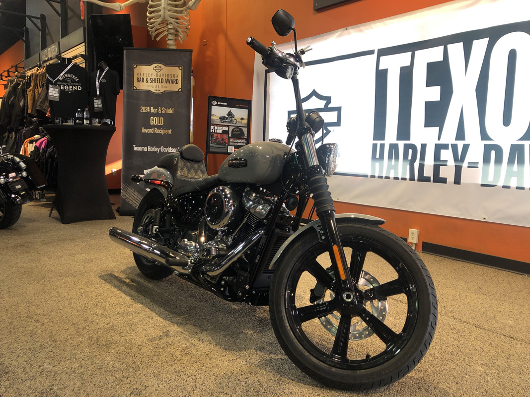 Street Bob®