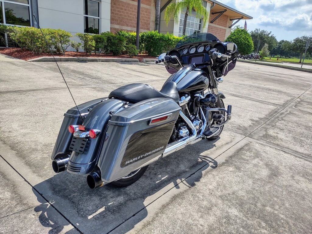Street Glide® Special