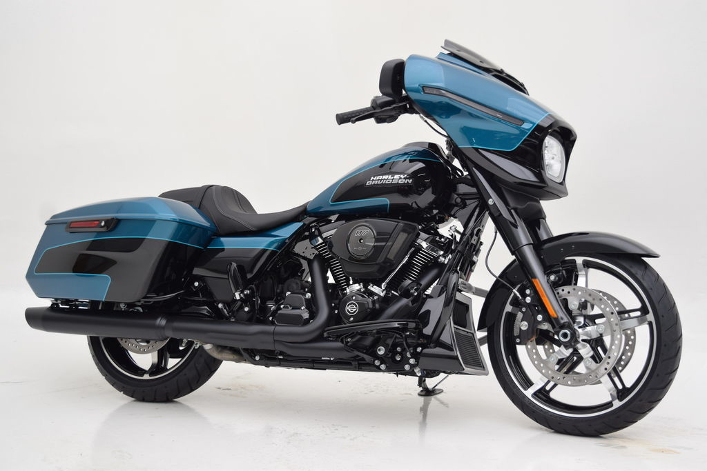 Street Glide®