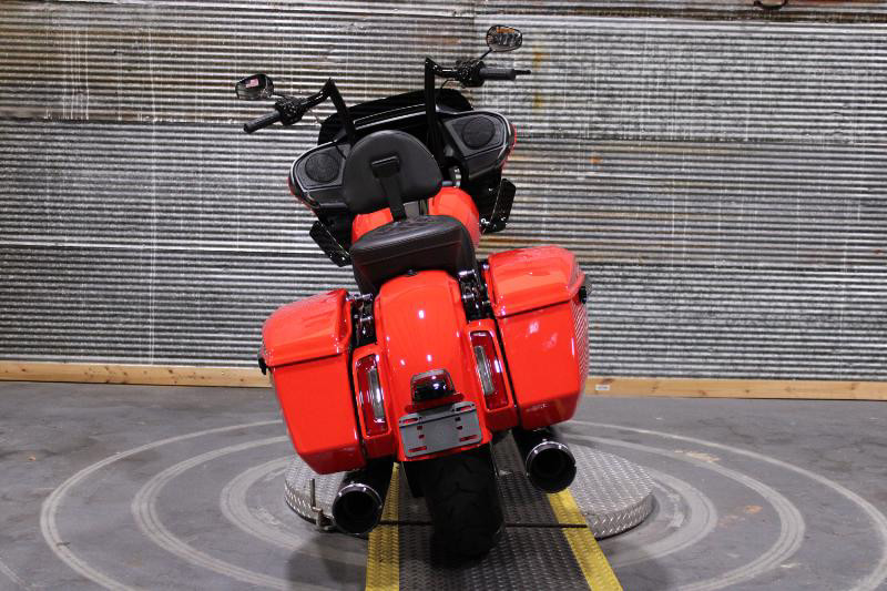 Road Glide®