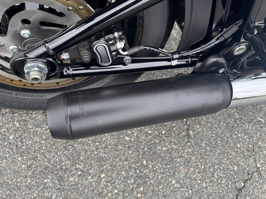 Street Bob®