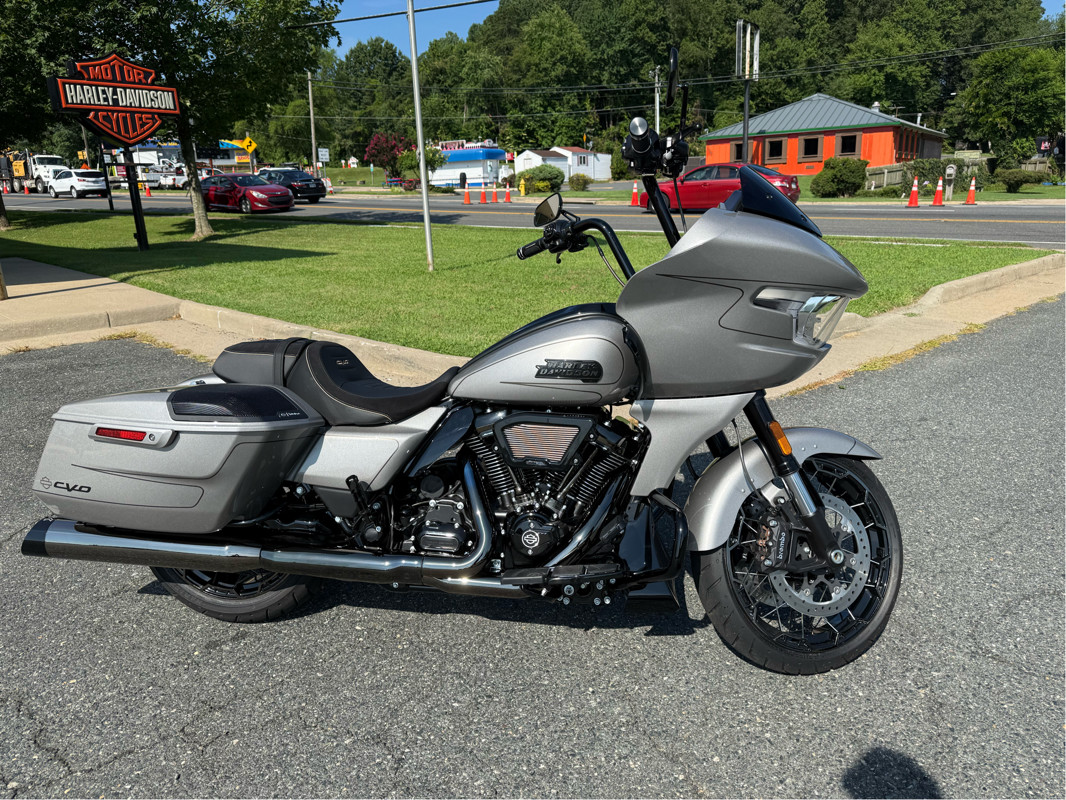 CVO® Road Glide®