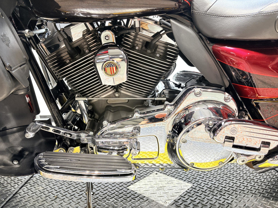 CVO™ Road Glide® Ultra