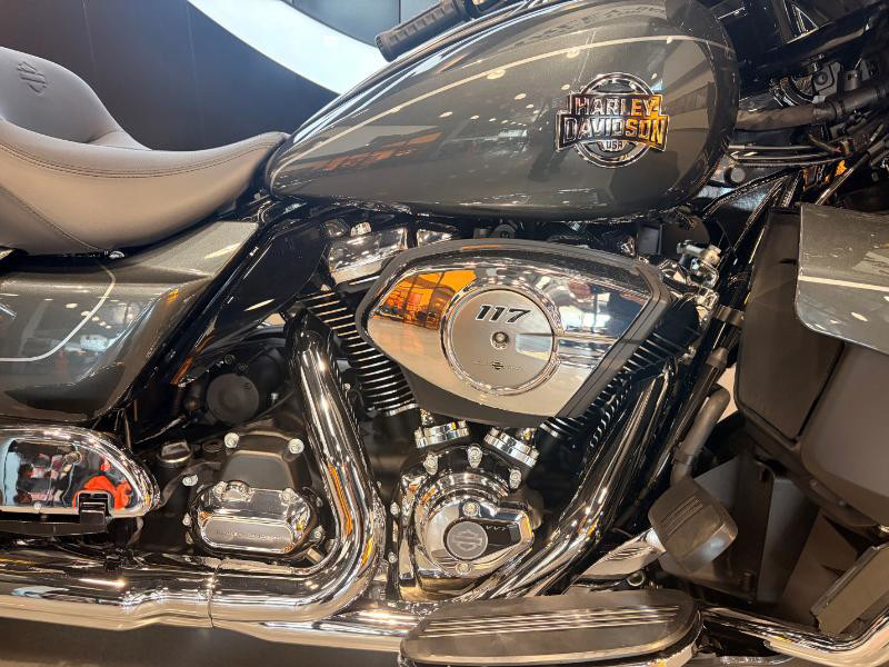 Street Glide® Limited