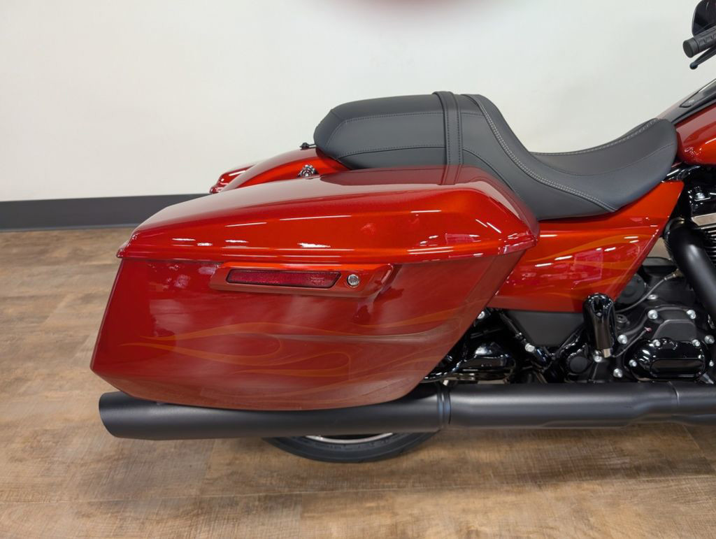 Street Glide®