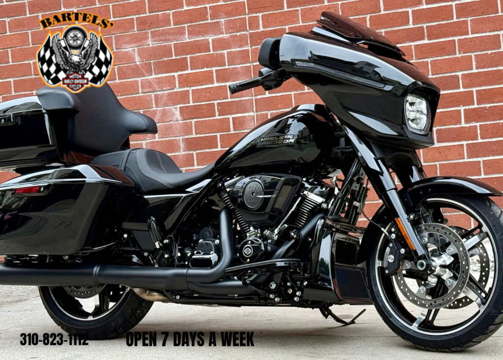 Street Glide®