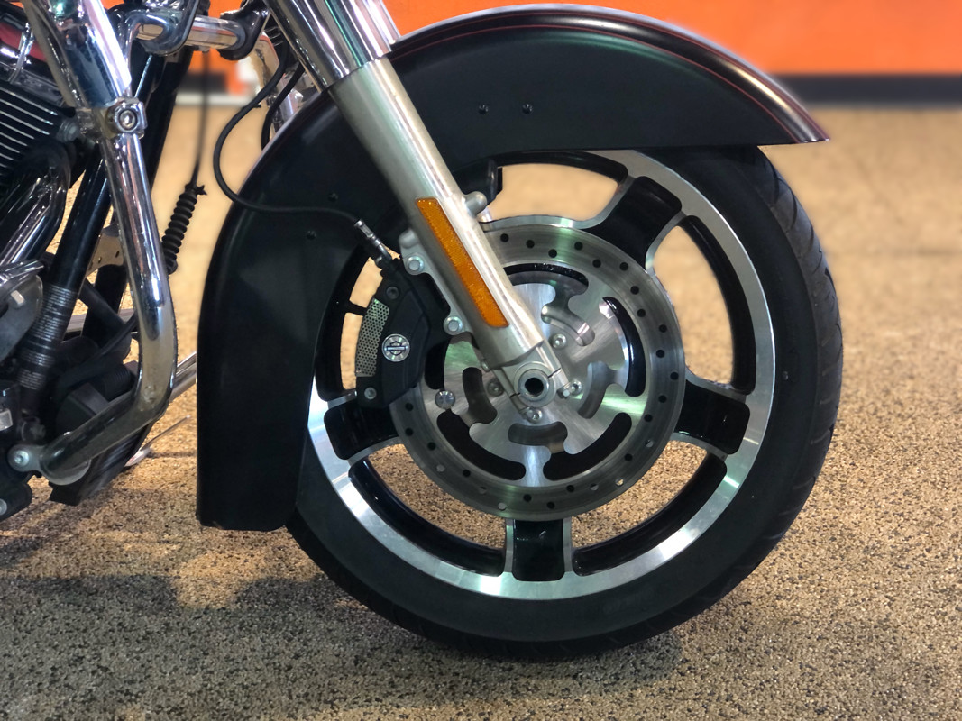 Road Glide® Custom
