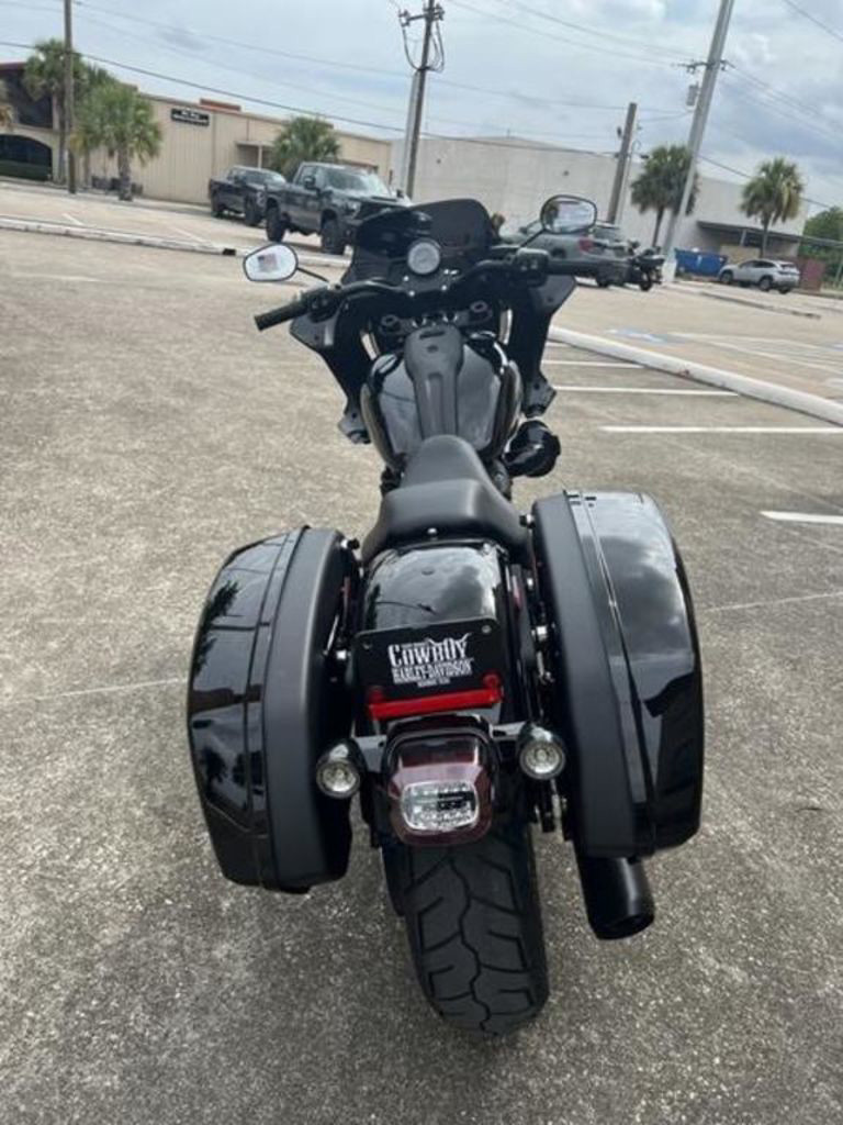 Low Rider® ST