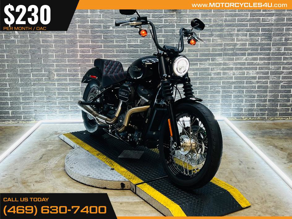 Street Bob®