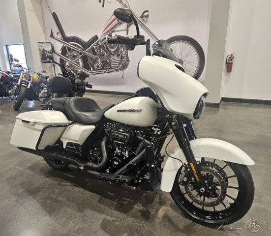 Street Glide® Special
