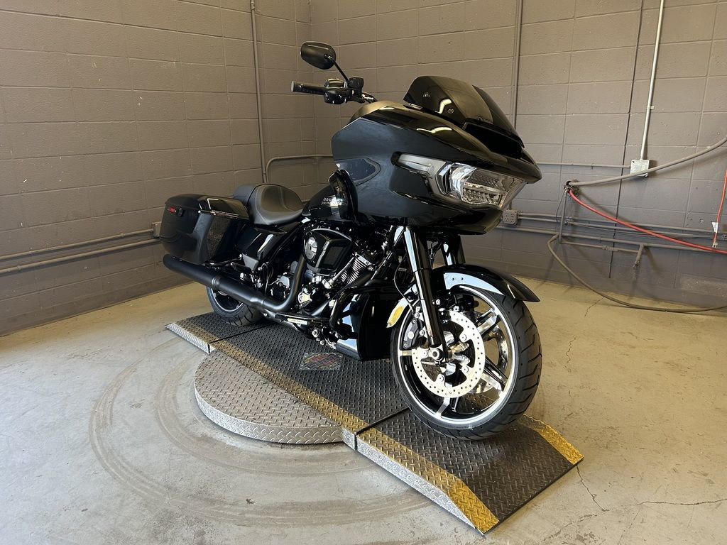 Road Glide®