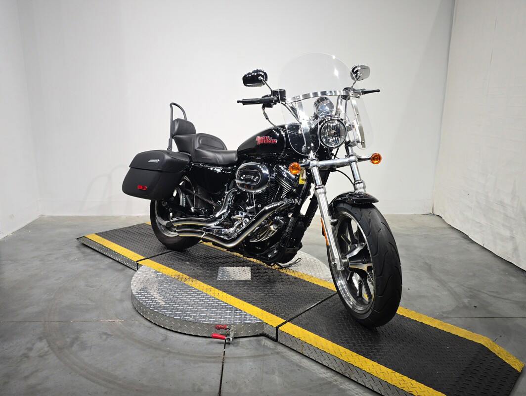 Sportster® SuperLow® 1200T