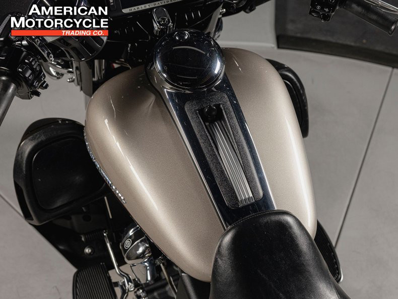 	Electra Glide® Ultra® Limited Low