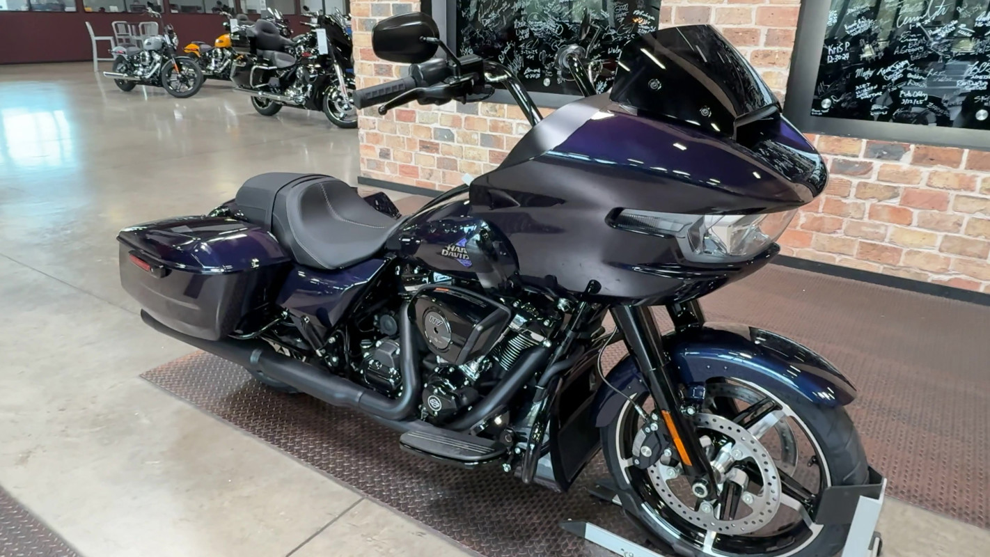 Road Glide®