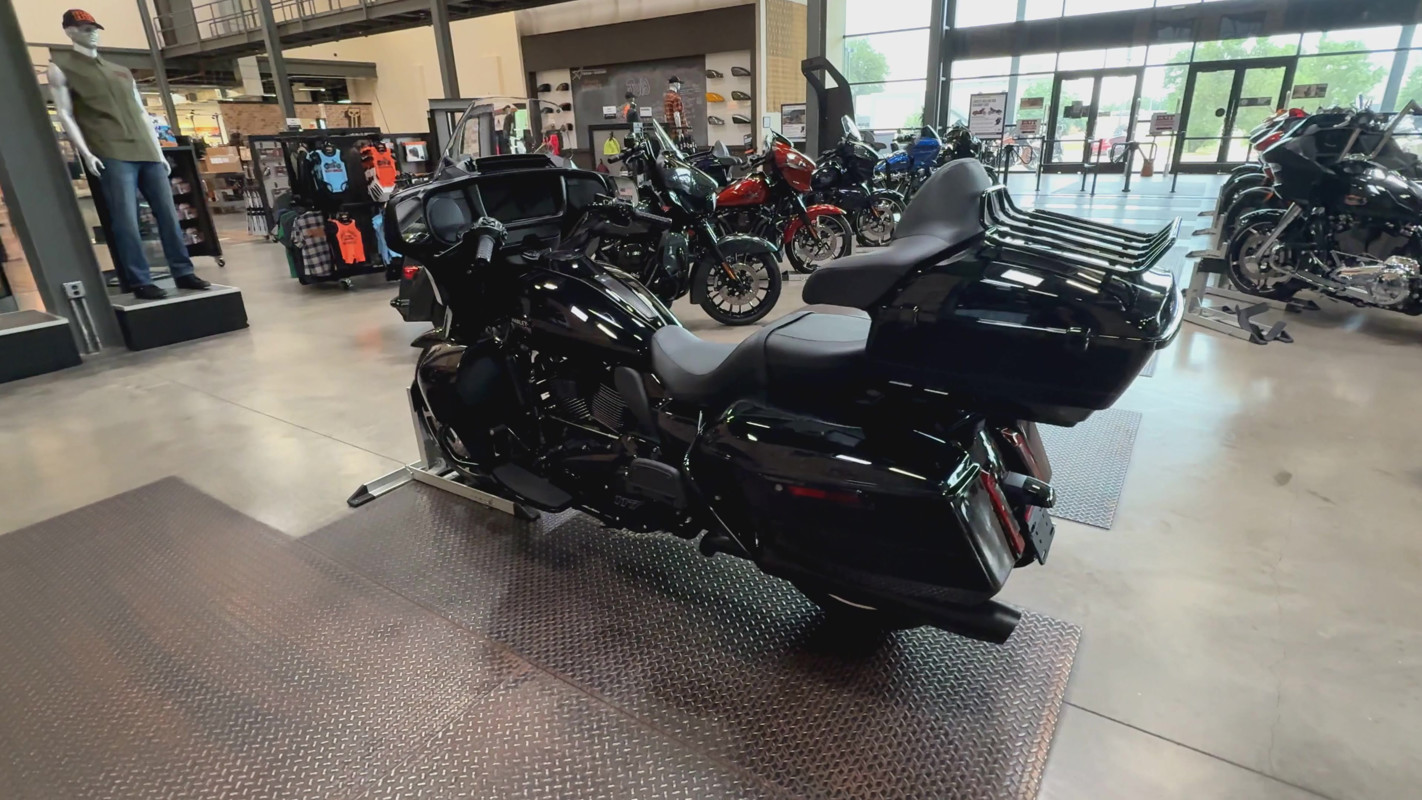 Street Glide® Ultra