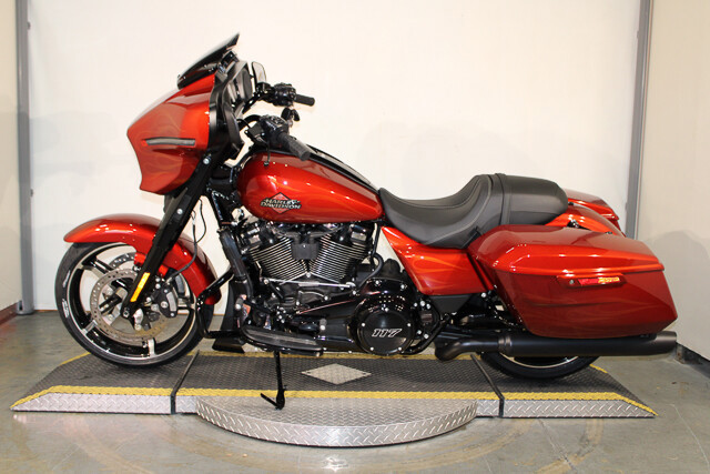 Street Glide®