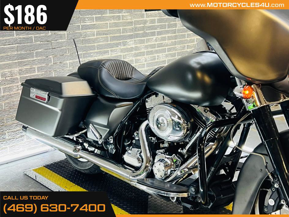Street Glide®