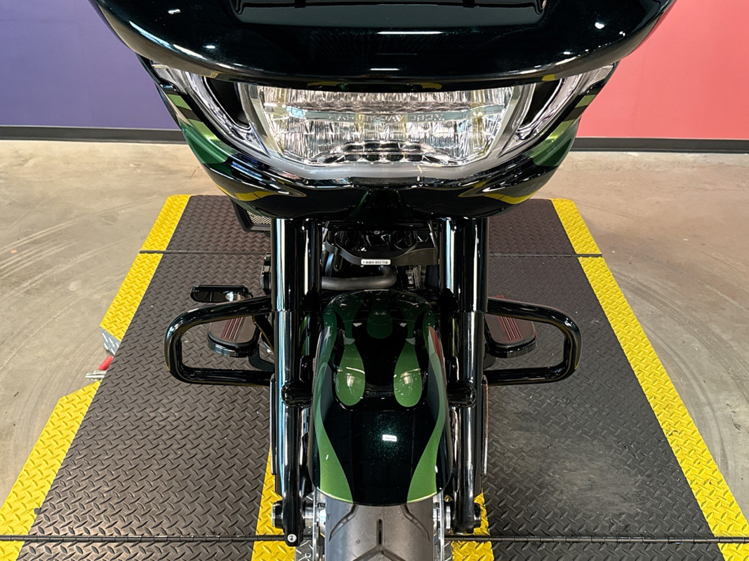 Road Glide®