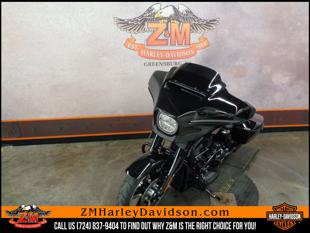 Street Glide®