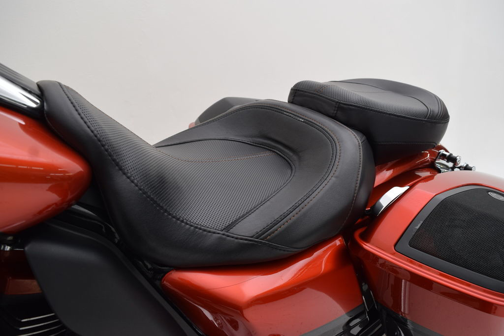CVO® Road Glide®