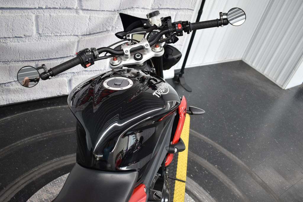 Street Triple RX ABS