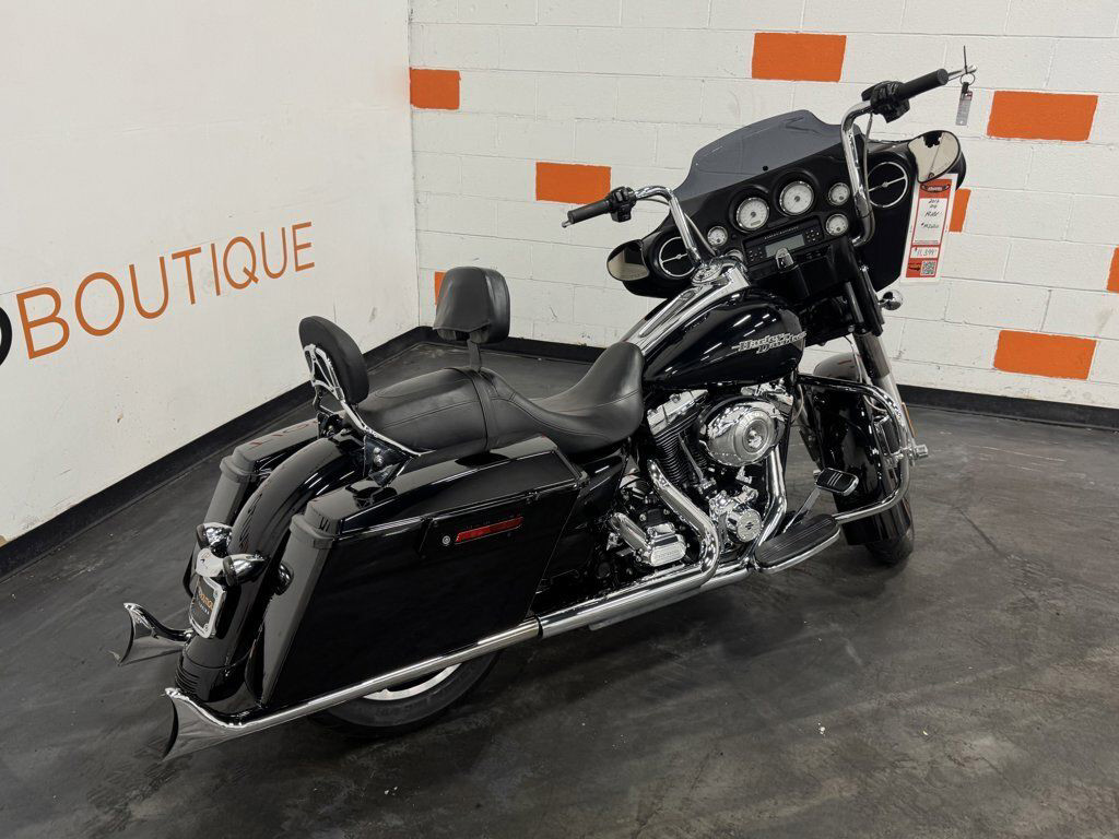 Street Glide®