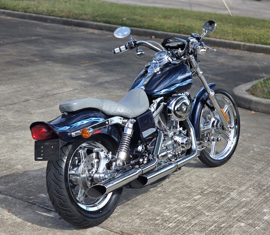 Dyna® Wide Glide® 3