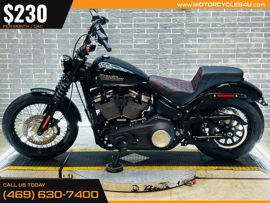 Street Bob®