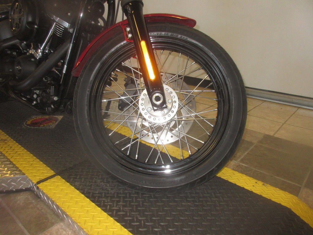 Street Bob®