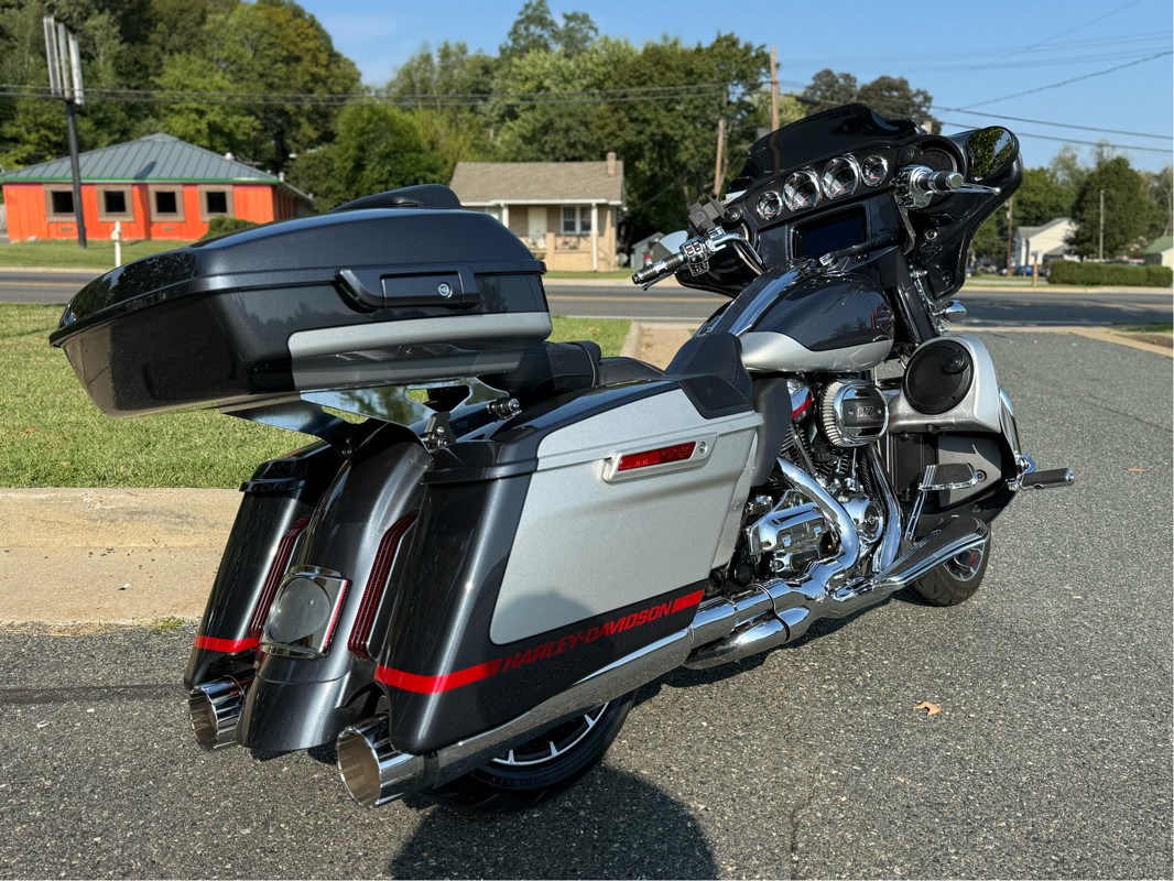 CVO® Street Glide®