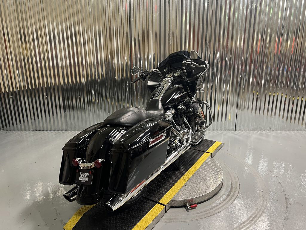 Road Glide®